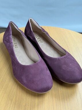 Italeau Vera suede Ballet Flats